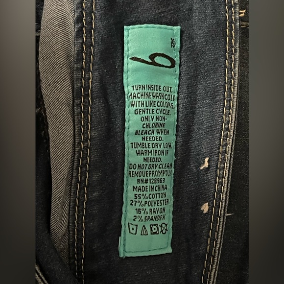 Indigo Rein Jeans Size 9 Low Rise Skinny Leg Womens Blue Denim Cuffed Capris - Picture 4 of 4